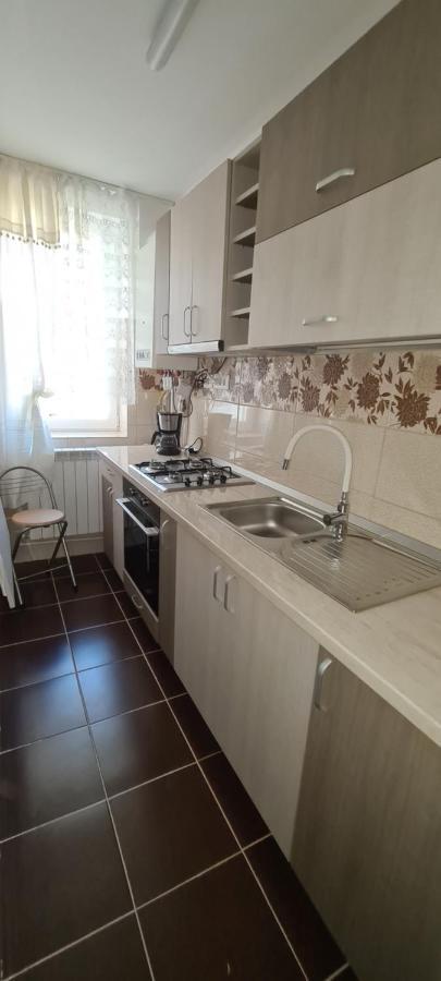 Casa Suzana Appartement Piatra Neamţ Buitenkant foto